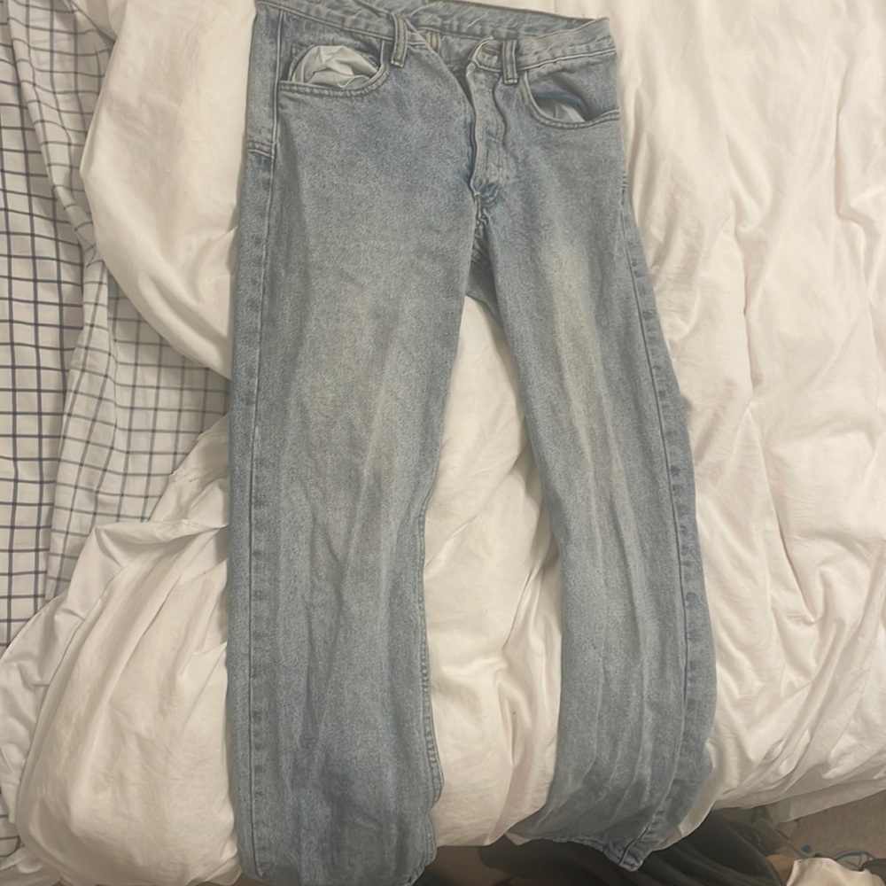 brandy melville jeans (i don’t think they’re selling these anymore)
